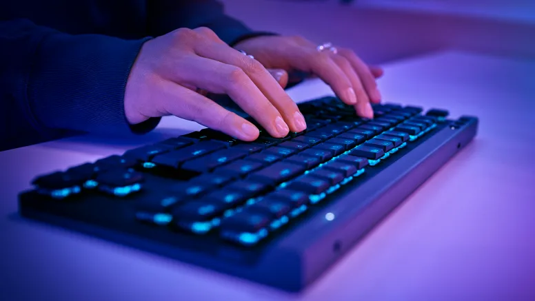 Logitech Gaming G515 LIGHTSPEED TKL Tactile Gaming Tastatur_5